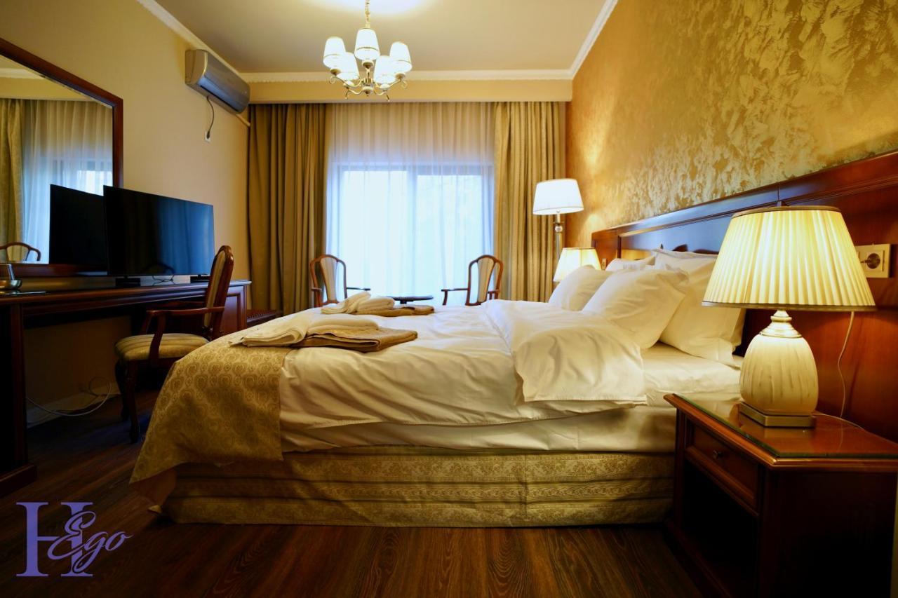 Hego (Adults Only) Hotel Hunedoara Buitenkant foto